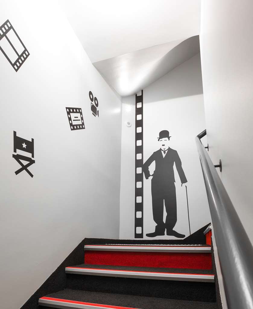 Kyriad Centre Gare Hotel 3*